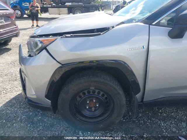 12680300 :رقم المزاد ، 2T3RWRFV0LW083359 vin ، 2020 Toyota Rav4 Xle/xse مزاد بيع