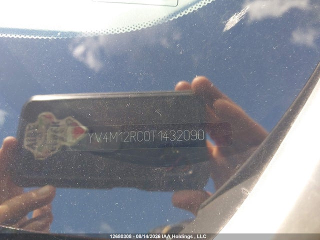Volvo XC60 PLUS 2026 YV4M12RC0T1432090 Image 17