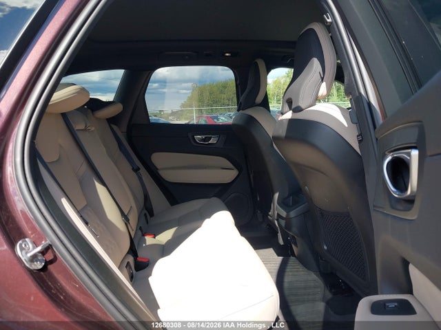 Volvo XC60 PLUS 2026 YV4M12RC0T1432090 Image 8