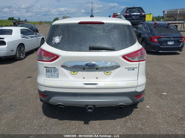 1FMCU9J93EUD83107 Ford Escape Titanium