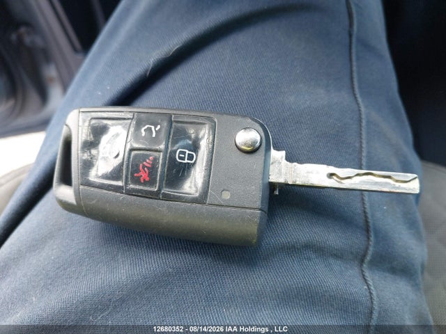3VV0B7AX8JM143292 Volkswagen TIGUAN S