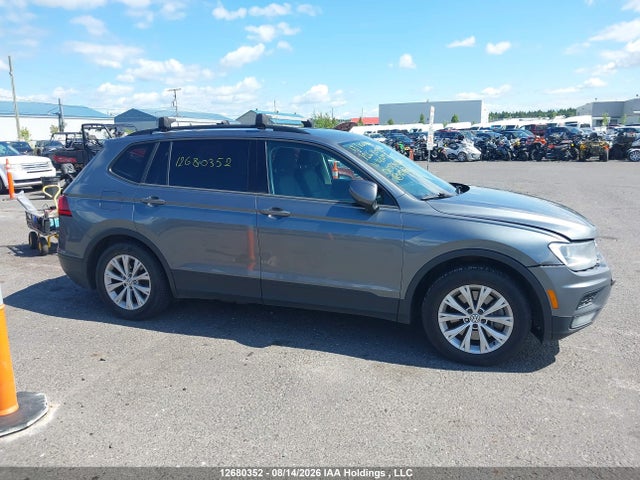 3VV0B7AX8JM143292 Volkswagen TIGUAN S