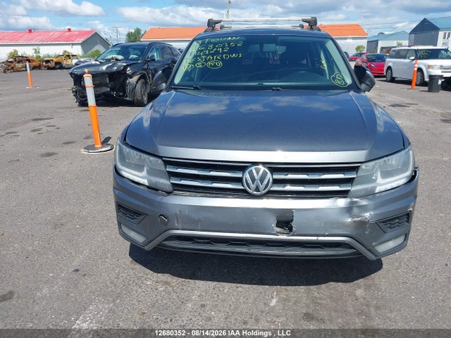 3VV0B7AX8JM143292 Volkswagen TIGUAN S