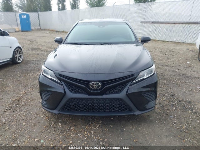 Продажа на аукционе авто 2018 Toyota Camry L/le/xle/se/xse, vin: 4T1B11HK3JU011579, номер лота: 12680393
