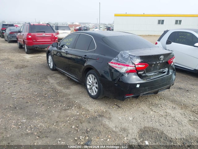 Продажа на аукционе авто 2018 Toyota Camry L/le/xle/se/xse, vin: 4T1B11HK3JU011579, номер лота: 12680393