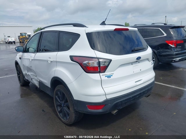 Ford ESCAPE SE 2018 1FMCU9GD5JUC14518 Image 3