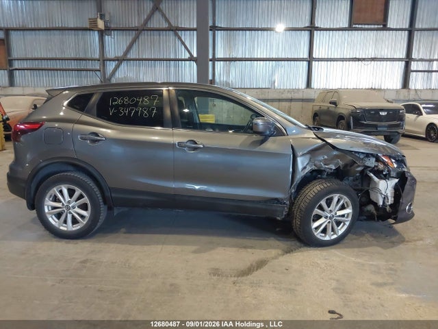 JN1BJ1CR8KW347987 Nissan Qashqai S/sl/sv