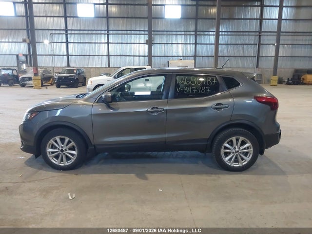 JN1BJ1CR8KW347987 Nissan Qashqai S/sl/sv