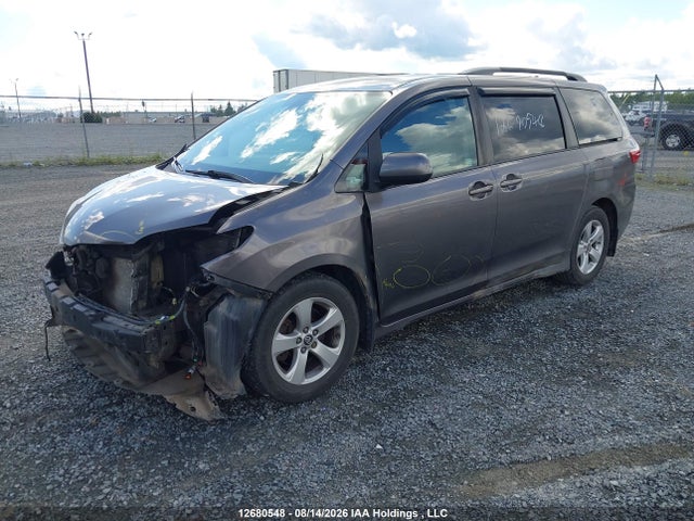 Продаж на аукціоні авто 2019 Toyota Sienna Le 8-passenger, vin: 5TDKZ3DCXKS011303, номер лоту: 12680548
