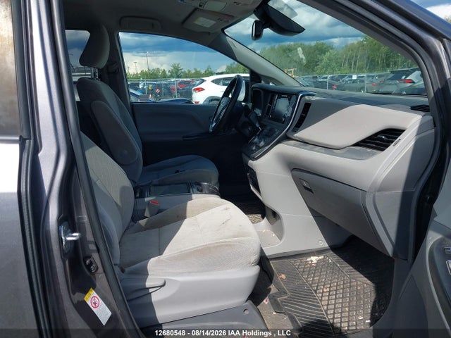 Продаж на аукціоні авто 2019 Toyota Sienna Le 8-passenger, vin: 5TDKZ3DCXKS011303, номер лоту: 12680548