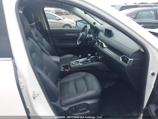 Mazda CX-5 GT 2017 JM3KFBDL3H0134463 Image 5