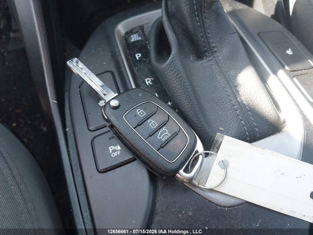 12656661 :رقم المزاد ، 5XYZUDLB6HG400263 vin ، 2017 Hyundai Santa Fe Sport 2.4 Premium مزاد بيع