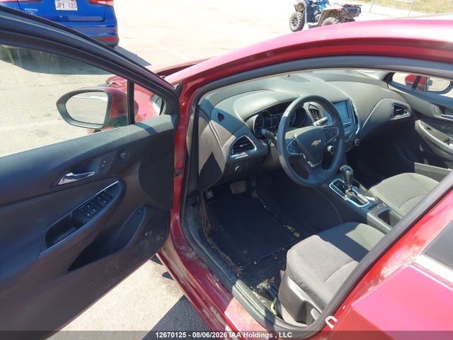Aukcja sprzedaży 2018 Chevrolet Cruze Lt Auto, vin: 1G1BE5SM3J7107911, numer aukcji: 12670125