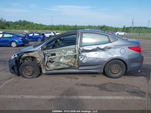 12659964 :رقم المزاد ، KMHCT4AE5EU641646 vin ، 2014 Hyundai Accent L مزاد بيع