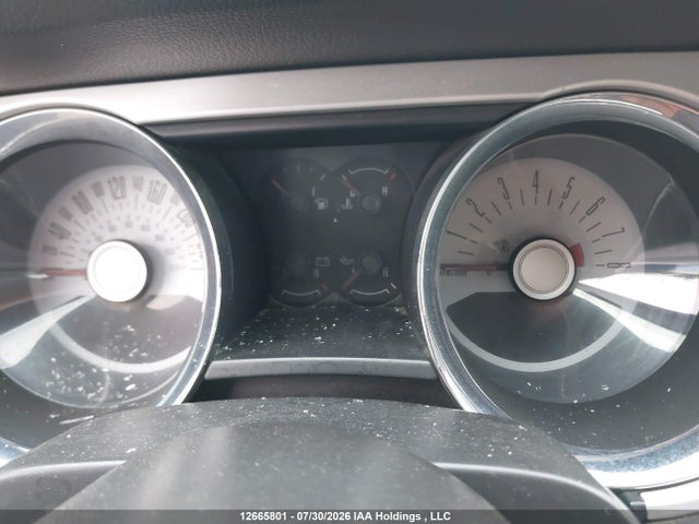 12665801 :رقم المزاد ، 1ZVBP8EM7B5129564 vin ، 2011 Ford Mustang Convertible مزاد بيع