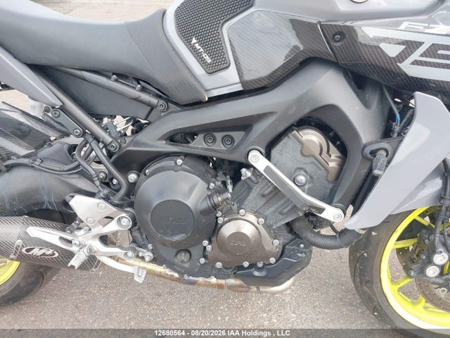 Yamaha FZ09 2017 JYARN53N8HA000133 Image 8