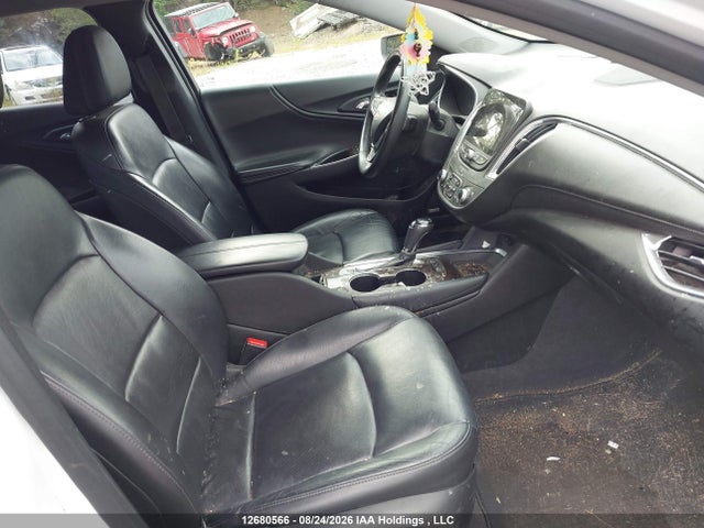1G1ZH5SX6HF173398 Chevrolet Malibu Premier