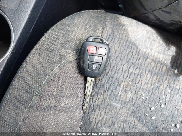 12658218 :رقم المزاد ، 2T1BURHE3HC945009 vin ، 2017 Toyota Corolla Le مزاد بيع