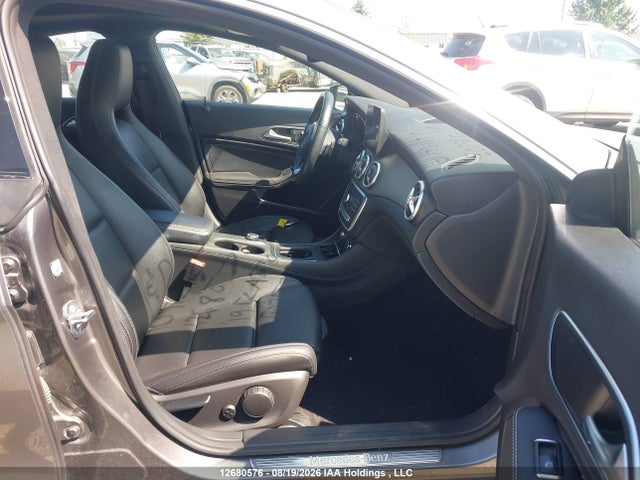 12680576 :رقم المزاد ، WDDSJ4GB2KN745784 vin ، 2019 Mercedes-benz Cla 250 4matic مزاد بيع