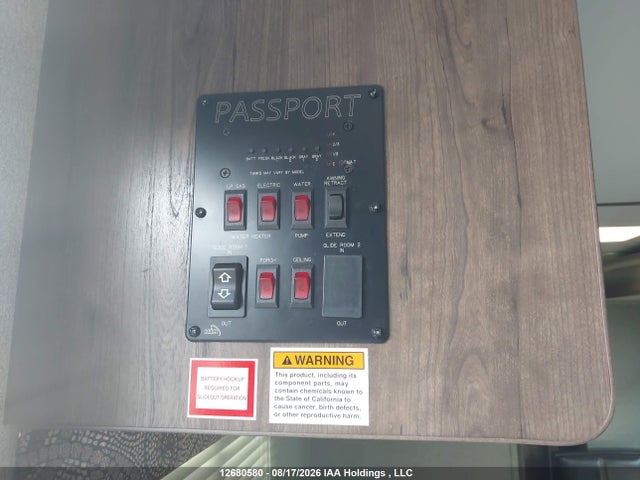 Keystone Passport 2018 4YDT25126JT415180 Image 7