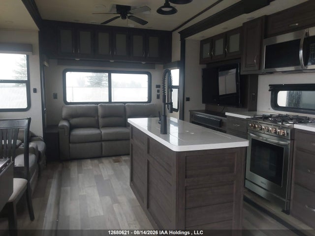 Coachmen Brookstone 2023 5ZT3BKUB3PA330359 Image 32