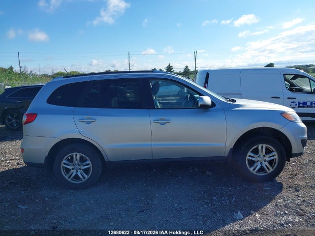 2012 Hyundai Santa Fe მანქანა იყიდება აუქციონზე, vin: 5XYZG4AG0CG114374, აუქციონის ნომერი: 12680622