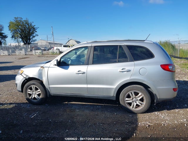 2012 Hyundai Santa Fe მანქანა იყიდება აუქციონზე, vin: 5XYZG4AG0CG114374, აუქციონის ნომერი: 12680622