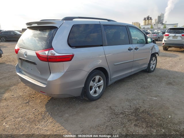 Toyota Sienna 2015 5TDZK3DC7FS551099 Image 4