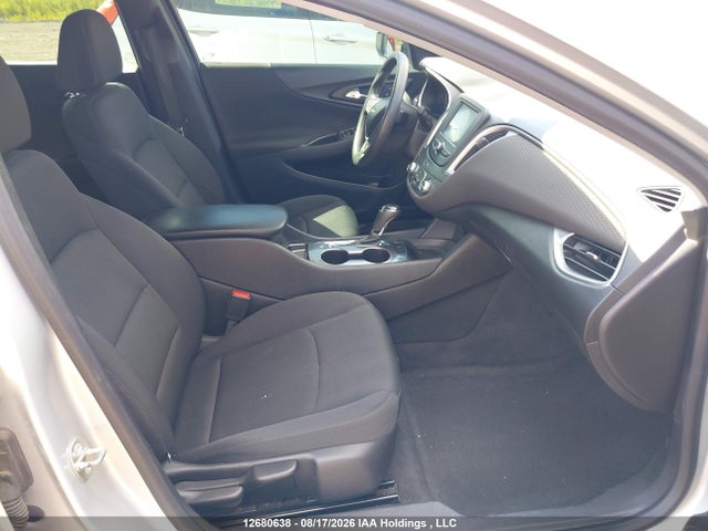 1G1ZB5ST6GF245570 Chevrolet Malibu
