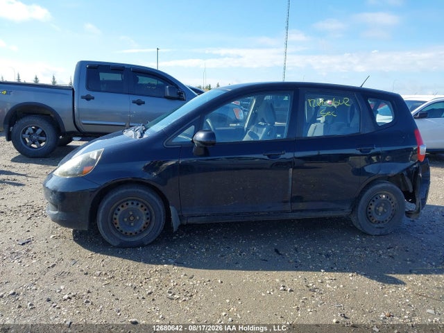 Продажа на аукционе авто 2007 Honda Fit Lx, vin: JHMGD37457S821346, номер лота: 12680642