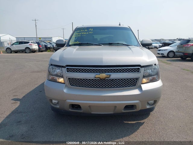 2007 Chevrolet Suburban Lt მანქანა იყიდება აუქციონზე, vin: 1GNFK16347R190894, აუქციონის ნომერი: 12680649