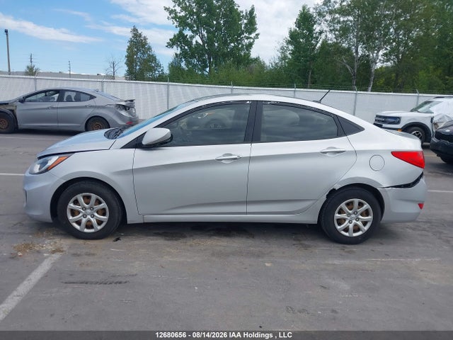 12680656 :رقم المزاد ، KMHCT4AEXDU467393 vin ، 2013 Hyundai Accent Gl مزاد بيع