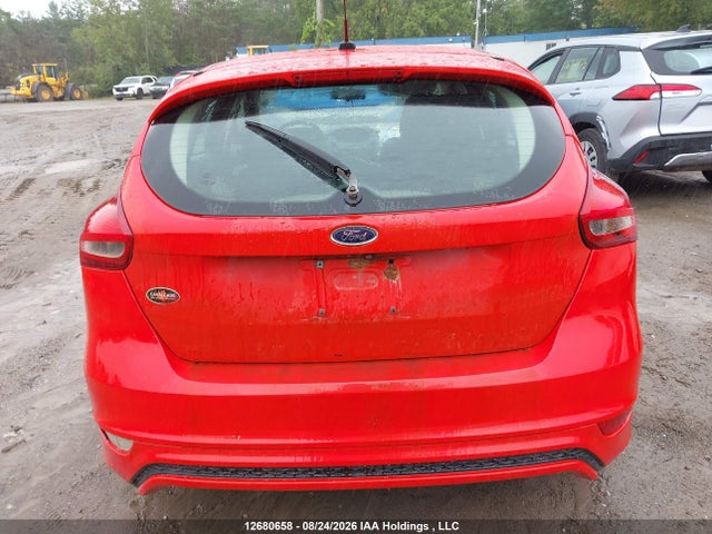 Ford FOCUS SE 2016 1FADP3K27GL334506 Image 16