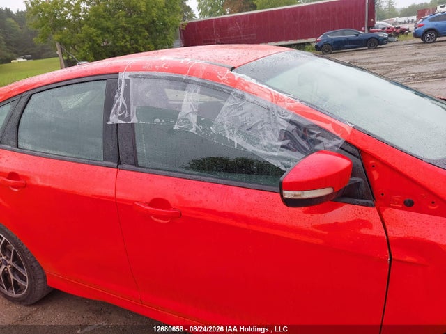 Ford FOCUS SE 2016 1FADP3K27GL334506 Image 19