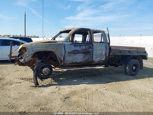 12680663 :رقم المزاد ، 1GCJK39182E211822 vin ، 2002 Chevrolet Silverado 3500 Chassis Ls/lt مزاد بيع