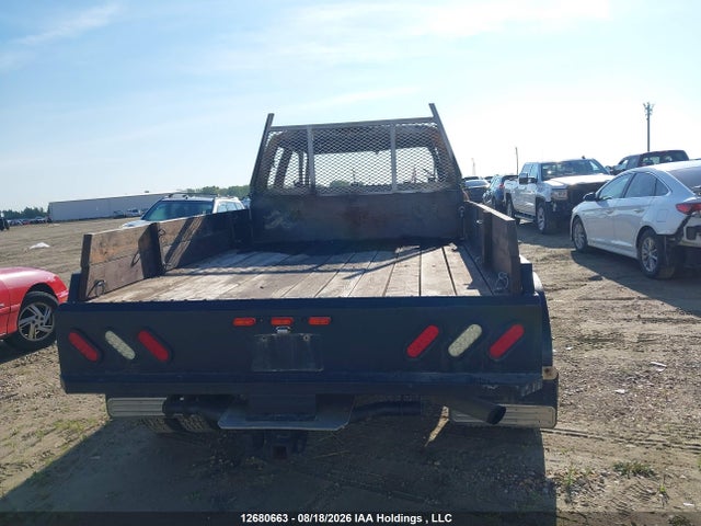 12680663 :رقم المزاد ، 1GCJK39182E211822 vin ، 2002 Chevrolet Silverado 3500 Chassis Ls/lt مزاد بيع