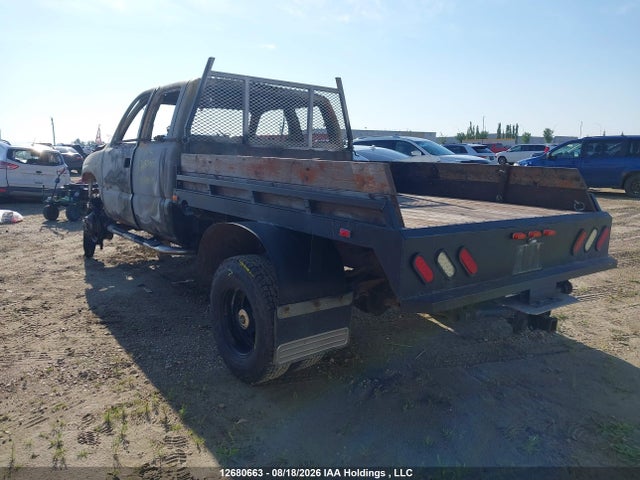 12680663 :رقم المزاد ، 1GCJK39182E211822 vin ، 2002 Chevrolet Silverado 3500 Chassis Ls/lt مزاد بيع