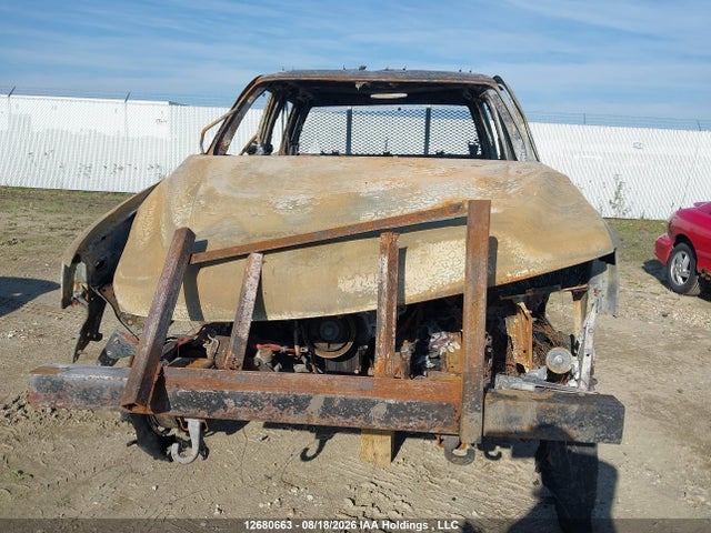 12680663 :رقم المزاد ، 1GCJK39182E211822 vin ، 2002 Chevrolet Silverado 3500 Chassis Ls/lt مزاد بيع