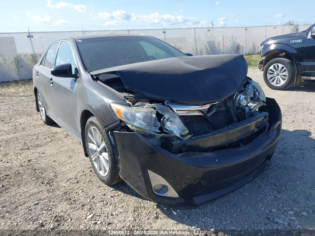12680673 :رقم المزاد ، 4T1BD1FK0DU084746 vin ، 2013 Toyota Camry Hybrid Xle مزاد بيع