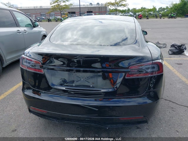 12680690 :رقم المزاد ، 5YJSA1E54NF471500 vin ، 2022 Tesla Model S Awd مزاد بيع
