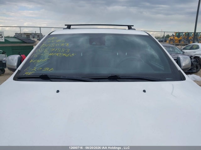 1C4RJFBG8FC871883 Jeep Grand Cherokee Limited