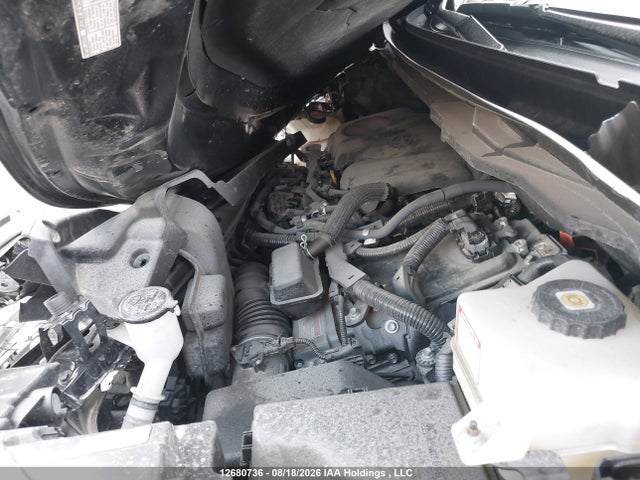 5TDGRKEC4RS215572 Toyota Sienna Le 8-passenger