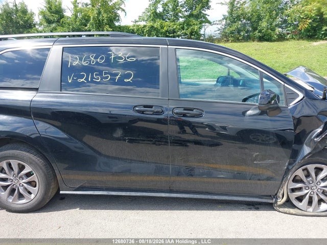 5TDGRKEC4RS215572 Toyota Sienna Le 8-passenger