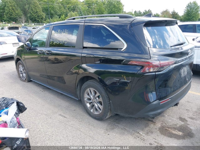 5TDGRKEC4RS215572 Toyota Sienna Le 8-passenger