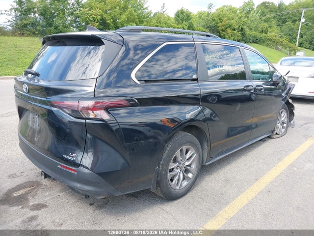 5TDGRKEC4RS215572 Toyota Sienna Le 8-passenger