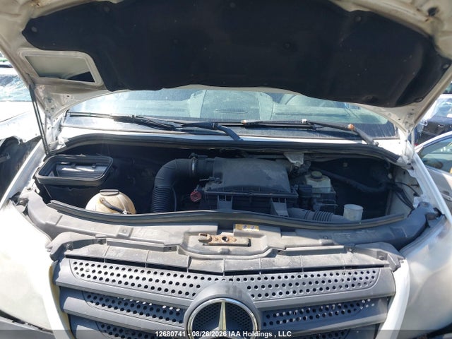 2014 Mercedes-benz Sprinter 2500 Standard Roof მანქანა იყიდება აუქციონზე, vin: WD3BE7DCXE5844770, აუქციონის ნომერი: 12680741