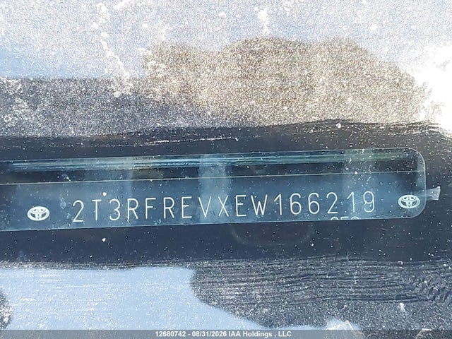 2T3RFREVXEW166219 Toyota Rav4 Xle