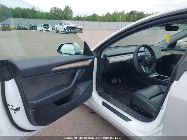 5YJ3E1EB1MF987939 Tesla MODEL 3