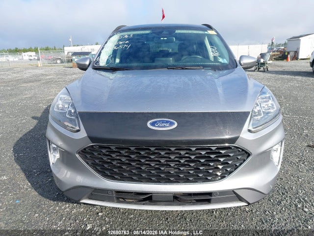 1FMCU9DZ2MUB36574 Ford Escape Titanium