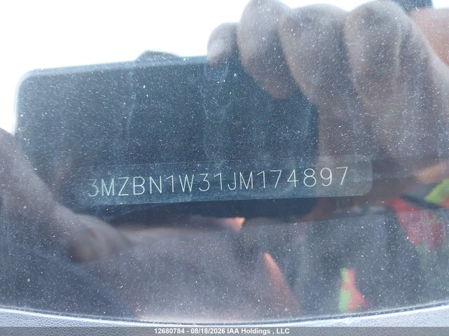 Mazda Mazda3 Gt 2018 3MZBN1W31JM174897 Image 9